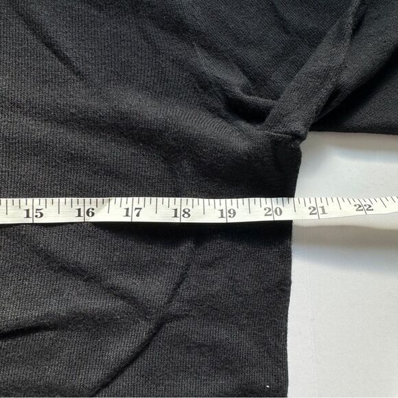 Banana Republic Black Luxe Sweater Collection V-Neck Size Medium NWT - Picture 4 of 7